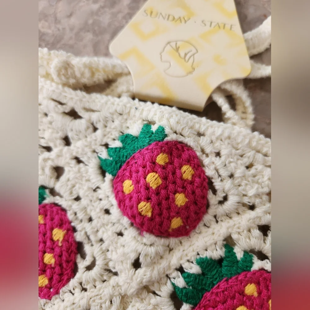 Womens Hair Scarf Strawberry Print - Picture 4 of 5